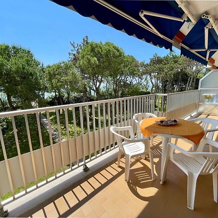 Appartamento Renovated Flat With A Stunning Terrace Porto Santa Margherita di Caorle Esterno foto